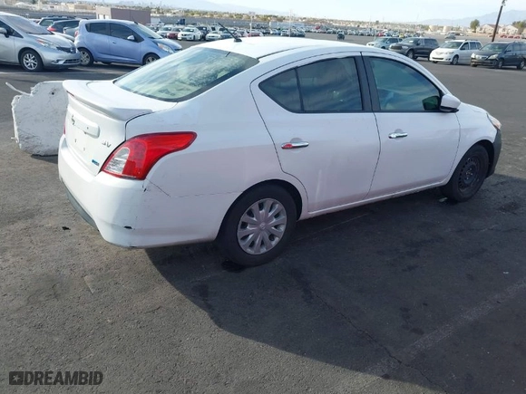 2015 Nissan Versa S Plus with VIN 3N1CN7AP3FL943064, listed as a IAAI auction lot 41709354 with 176,860 mi miles. Bid and sale history available at carsss.com. Image 4.