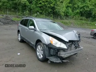 2011 Subaru Outback Premium z VIN 4S4BRBCC1B3352274, wystawiony jako Copart lot #57683785 z przebiegiem 128 169 mil mil oraz Szkoda całkowita • Salvage title. Historia ofert i sprzedaży dostępna na DreamBid. Obrazek 14.