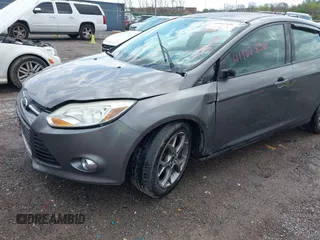 2014 Ford Focus SE with VIN 1FADP3K28EL337377, listed as a IAAI auction lot 41962856 with 137,906 mi miles. Bid and sale history available at carsss.com. Image 6.