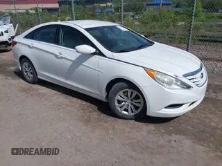 2013 Hyundai Sonata GLS z VIN 5NPEB4ACXDH573397, wystawiony jako IAAI lot #42220838 z przebiegiem 68 696 mil mil oraz . Historia ofert i sprzedaży dostępna na DreamBid. Obrazek 1.