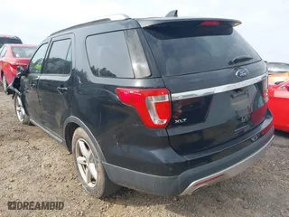 2017 Ford Explorer XLT with VIN 1FM5K8DH4HGD19155, listed as a IAAI auction lot 41853654 with 83,913 mi miles. Bid and sale history available at carsss.com. Image 3.