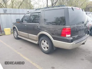 2005 Ford Expedition Eddie Bauer with VIN 1FMFU18525LA94923, listed as a IAAI auction lot 42040884 with 231,064 mi miles and . Bid and sale history available at DreamBid. Image 3.