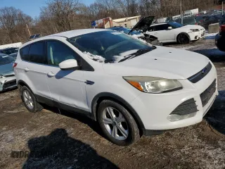 2014 Ford Escape SE with VIN 1FMCU0GX3EUA60323, listed as a Copart auction lot 89401645 with 0 mi miles and Clean Title. Bid and sale history available at carsss.com. Image 4.