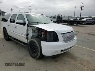2008 GMC Yukon XL z VIN 1GKFK66858J243561, wystawiony jako Copart lot #50010235 z przebiegiem 152 837 mil mil oraz Szkoda całkowita • Salvage title. Historia ofert i sprzedaży dostępna na DreamBid. Obrazek 12.