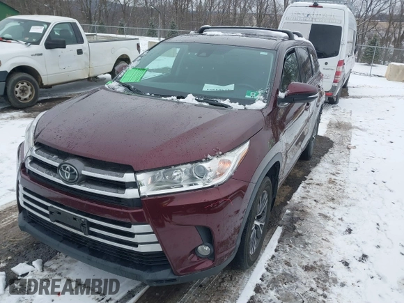 2018 Toyota Highlander LE с VIN 5TDBZRFH6JS903123, выставлен на аукционе IAAI как лот 41564004 с пробегом 109 852 миль миль и . История ставок и продаж доступна на DreamBid. Изображение 17.