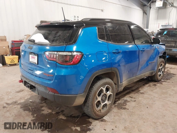 2022 Jeep Compass Trailhawk with VIN 3C4NJDDB1NT236477, listed as a IAAI auction lot 41485656 with 7,341 mi miles and . Bid and sale history available at DreamBid. Image 4.