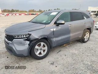 2022 Kia Sorento LX with VIN 5XYRG4LC8NG122154, listed as a IAAI auction lot 41867453 with 15,619 mi miles. Bid and sale history available at carsss.com. Image 2.