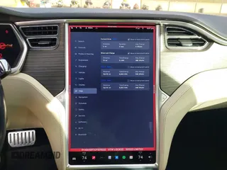 2012 Tesla Model S Performance with VIN 5YJSA1DP7CFS01032, listed as a IAAI auction lot 41423925 with 18,070 mi miles. Bid and sale history available at carsss.com. Image 18.