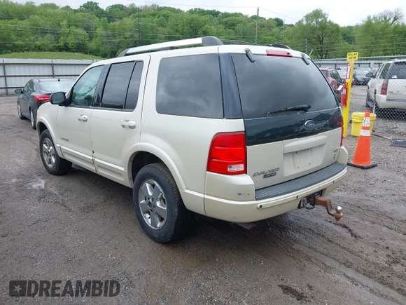 2005 Ford Explorer Limited with VIN 1FMDU75W75ZA09868, listed as a IAAI auction lot 42304705 with 213,776 mi miles and . Bid and sale history available at DreamBid. Image 3.