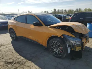 2021 Ford Mustang Mach-E GT z VIN 3FMTK4SX6MME02256, wystawiony jako Copart lot #54113365 z przebiegiem 6 194 mil mil oraz Szkoda całkowita • Salvage title. Historia ofert i sprzedaży dostępna na DreamBid. Obrazek 4.