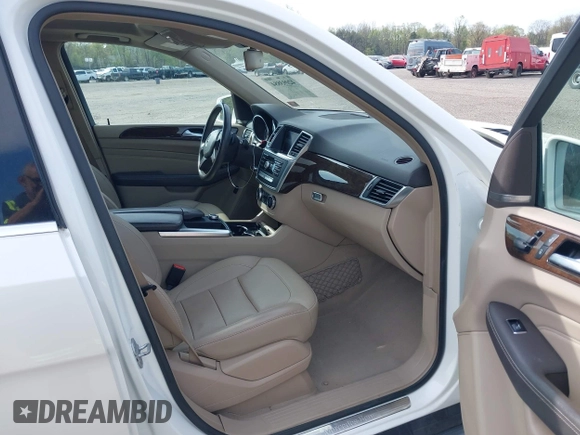 2013 Mercedes-Benz M 350 with VIN 4JGDA5HB8DA162911, listed as a IAAI auction lot 42093884 with 56,177 mi miles and . Bid and sale history available at DreamBid. Image 5.