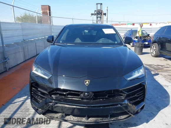 2019 Lamborghini Urus z VIN ZPBUA1ZLXKLA03063, wystawiony jako IAAI lot #41653328 z przebiegiem 29 688 mil mil oraz . Historia ofert i sprzedaży dostępna na DreamBid. Obrazek 12.