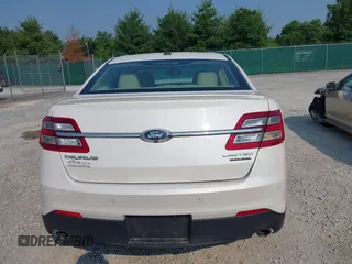 2016 Ford Taurus Limited z VIN 1FAHP2F89GG157721, wystawiony jako IAAI lot #42358132 z przebiegiem 108 384 mil mil oraz . Historia ofert i sprzedaży dostępna na DreamBid. Obrazek 16.