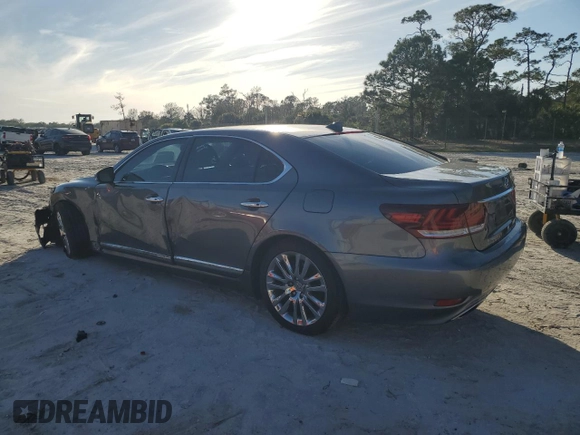 2014 Lexus LS 460 L with VIN JTHGL5EF6E5053407, listed as a Copart auction lot 86122884 with 105,023 mi miles and Salvage title. Bid and sale history available at DreamBid. Image 2.