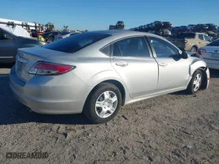 2009 Mazda Mazda6 i Sport with VIN 1YVHP81A895M20622, listed as a IAAI auction lot 41834764 with 182,058 mi miles. Bid and sale history available at carsss.com. Image 4.