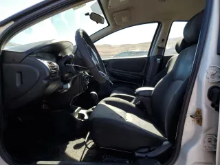 2004 Dodge Neon SE z VIN 1B3ES26C74D586001, wystawiony jako Copart lot #47102775 z przebiegiem 159 878 mil mil oraz Szkoda całkowita • Salvage title. Historia ofert i sprzedaży dostępna na DreamBid. Obrazek 7.