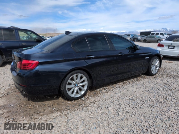 2012 BMW 5 Series 535i z VIN WBAFR7C59CC808900, wystawiony jako Copart lot #49068225 z przebiegiem 106 519 mil mil oraz Szkoda całkowita • Salvage title. Historia ofert i sprzedaży dostępna na DreamBid. Obrazek 3.
