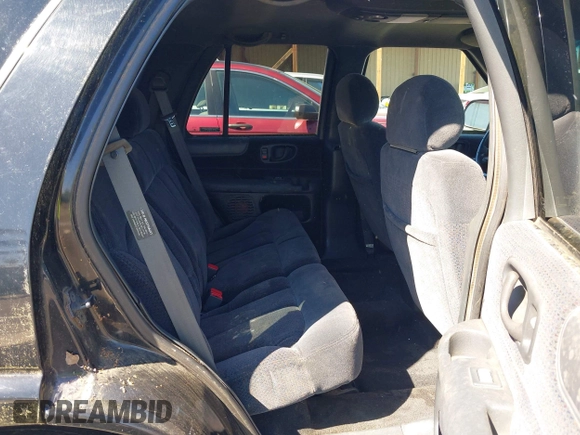 2000 Chevrolet Blazer LT z VIN 1GNDT13W0Y2353621, wystawiony jako IAAI lot #42053605 z przebiegiem 164 160 mil mil oraz . Historia ofert i sprzedaży dostępna na DreamBid. Obrazek 8.