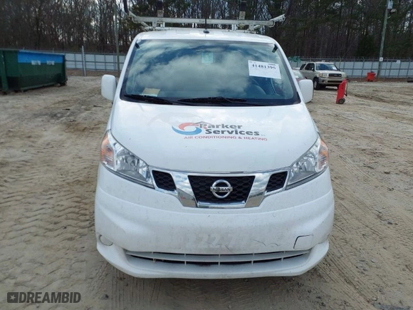 2015 Nissan NV200 SV with VIN 3N6CM0KN4FK693888, listed as a IAAI auction lot 41481395 with 195,214 mi miles. Bid and sale history available at carsss.com. Image 12.