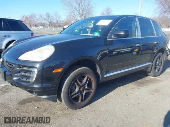 2008 Porsche Cayenne S z VIN WP1AB29P88LA34402, wystawiony jako IAAI lot #41892536 z przebiegiem 122 107 mil mil oraz . Historia ofert i sprzedaży dostępna na DreamBid. Obrazek 2.