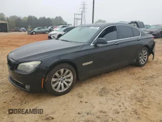 2010 BMW 7 Series 750i xDrive z VIN WBAKC6C57ACL67534, wystawiony jako Copart lot #51488665 z przebiegiem 139 400 mil mil oraz Szkody całkowita. Historia ofert i sprzedaży dostępna na DreamBid. Obrazek 1.
