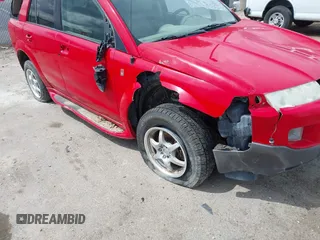 2005 Saturn VUE z VIN 5GZCZ634X5S813425, wystawiony jako IAAI lot #42266543 z przebiegiem Nie podano mil oraz . Historia ofert i sprzedaży dostępna na DreamBid. Obrazek 12.