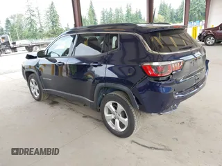 2018 Jeep Compass Latitude z VIN 3C4NJCBB3JT204766, wystawiony jako IAAI lot #42650411 z przebiegiem 72 704 mil mil oraz . Historia ofert i sprzedaży dostępna na DreamBid. Obrazek 3.