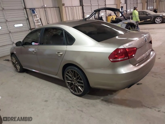 2015 Volkswagen Passat 1.8T S with VIN 1VWAT7A34FC096247, listed as a IAAI auction lot 41522933 with 143,250 mi miles. Bid and sale history available at carsss.com. Image 3.