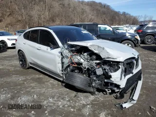 2021 BMW X4 M z VIN 5YMUJ0C04M9F91214, wystawiony jako Copart lot #46075194 z przebiegiem Nie podano mil oraz . Historia ofert i sprzedaży dostępna na DreamBid. Obrazek 4.