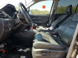 2018 Honda Pilot Touring with VIN 5FNYF6H93JB042446, listed as a Copart auction lot 52249195 with 111,044 mi miles and Salvage title. Bid and sale history available at DreamBid. Image 7.