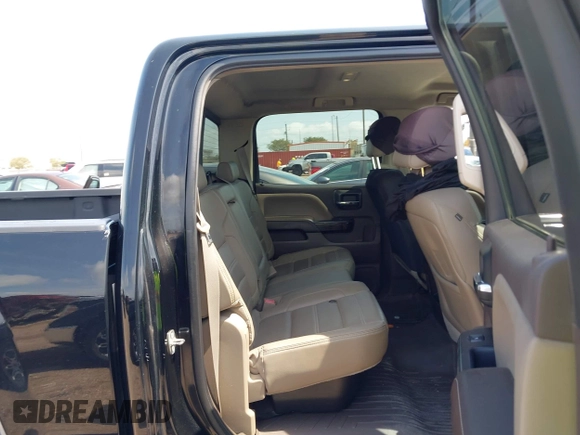 2015 GMC Sierra 1500 Denali z VIN 3GTU2WEJ9FG386812, wystawiony jako IAAI lot #42381651 z przebiegiem 138 009 mil mil oraz . Historia ofert i sprzedaży dostępna na DreamBid. Obrazek 8.