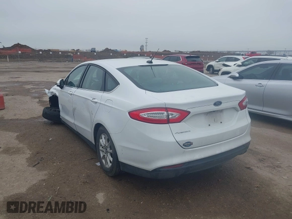 2016 Ford Fusion S with VIN 3FA6P0G73GR226218, listed as a IAAI auction lot 41708466 with 120,964 mi miles. Bid and sale history available at carsss.com. Image 3.