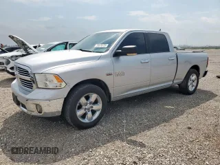 2017 Ram 1500 SLT z VIN 1C6RR6TT2HS549972, wystawiony jako Copart lot #56676735 z przebiegiem 137 341 mil mil oraz Szkoda całkowita • Salvage title. Historia ofert i sprzedaży dostępna na DreamBid. Obrazek 1.