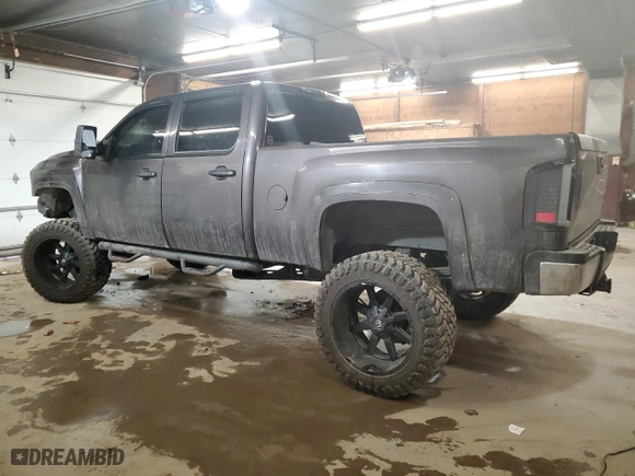 2011 Chevrolet Silverado 2500HD LT with VIN 1GC1KXE89BF206455, listed as a Copart auction lot 87032484 with 229,422 mi miles and Salvage Title. Bid and sale history available at carsss.com. Image 2.