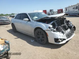2022 Chrysler 300 Touring L with VIN 2C3CCADG6NH170906, listed as a Copart auction lot 52799445 with 41,555 mi miles and Salvage Title. Bid and sale history available at DreamBid. Image 4.