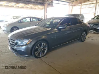 2018 Mercedes-Benz C 300 with VIN 55SWF4JB1JU238800, listed as a Copart auction lot 58972855 with 109,704 mi miles and Salvage title. Bid and sale history available at DreamBid. Image 1.