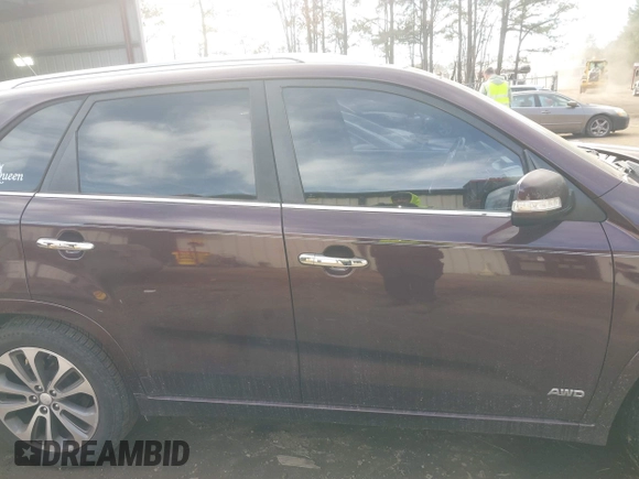 2014 Kia Sorento SX Limited with VIN 5XYKWDA72EG532135, listed as a IAAI auction lot 41452032 with 104,252 mi miles. Bid and sale history available at carsss.com. Image 13.