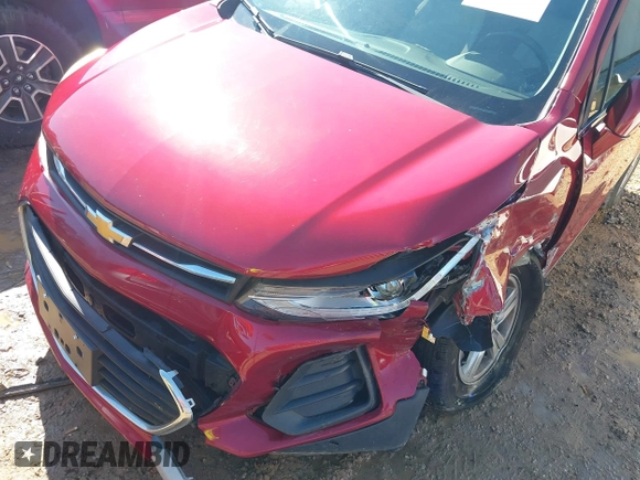 2018 Chevrolet Trax LT with VIN 3GNCJLSB2JL375569, listed as a IAAI auction lot 41377630 with 98,238 mi miles. Bid and sale history available at carsss.com. Image 6.