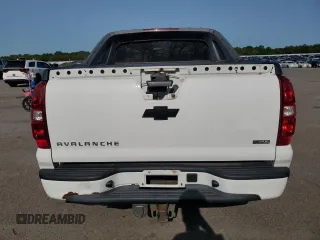 2007 Chevrolet Avalanche 1LT z VIN 3GNFK12387G298781, wystawiony jako Copart lot #58085925 z przebiegiem 98 266 mil mil oraz Szkoda całkowita • Salvage title. Historia ofert i sprzedaży dostępna na DreamBid. Obrazek 6.