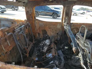 2021 Chevrolet Colorado 4WD Z71 z VIN 1GCGTDENXM1168262, wystawiony jako Copart lot #48330685 z przebiegiem Nie podano mil oraz Nie do naprawy • Non repairable. Historia ofert i sprzedaży dostępna na DreamBid. Obrazek 10.