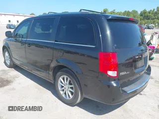 2019 Dodge Grand Caravan SXT with VIN 2C4RDGCG5KR739144, listed as a IAAI auction lot 42175888 with 43,577 mi miles and . Bid and sale history available at DreamBid. Image 3.