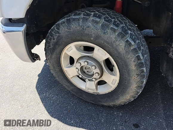 2011 Ford F-250 XL with VIN 1FT7W2BT7BEC63768, listed as a IAAI auction lot 42833330 with 293,135 mi miles and . Bid and sale history available at DreamBid. Image 14.