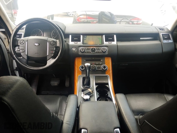 2011 Land Rover Range Rover Sport HSE with VIN SALSF2D45BA266832, listed as a Copart auction lot 54013985 with 156,397 mi miles and Clean title. Bid and sale history available at DreamBid. Image 9.