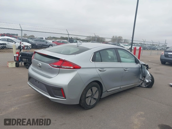 2020 Hyundai Ioniq SE with VIN KMHC75LC0LU242355, listed as a IAAI auction lot 42144438 with 74,120 mi miles and . Bid and sale history available at DreamBid. Image 4.
