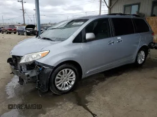 2013 Toyota Sienna XLE AAS с VIN 5TDYK3DCXDS394838, выставлен на аукционе Copart как лот 53638195 с пробегом 148 928 миль миль и Списание • Salvage title. История ставок и продаж доступна на DreamBid. Изображение 1.