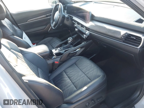 2024 Kia Telluride SX Prestige X-Pro with VIN 5XYP5DGCXRG428642, listed as a IAAI auction lot 41518556 with 12,244 mi miles and . Bid and sale history available at DreamBid. Image 5.