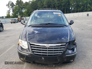 2006 Chrysler Town & Country LWB Limited with VIN 2A4GP64L56R807799, listed as a Copart auction lot 73799324 with 180,483 mi miles and Non Repairable. Bid and sale history available at carsss.com. Image 5.
