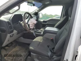 2018 Ford F-150 XL с VIN 1FTEW1CG6JKE34321, выставлен на аукционе Copart как лот 62852195 с пробегом 174 966 миль миль и Списание • Salvage title. История ставок и продаж доступна на DreamBid. Изображение 7.