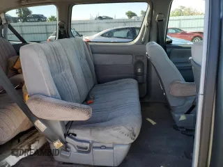 2000 Toyota Sienna CE with VIN 4T3ZF19C9YU222343, listed as a Copart auction lot 69520224 with 524,710 mi miles and Salvage Title. Bid and sale history available at carsss.com. Image 11.