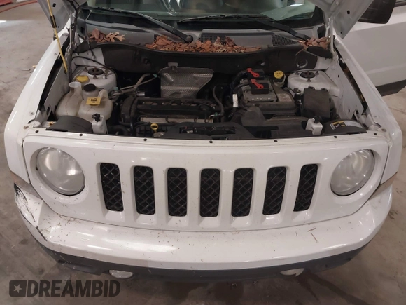 2014 Jeep Patriot Latitude with VIN 1C4NJPFA3ED739925, listed as a IAAI auction lot 41623546 with 130,374 mi miles and . Bid and sale history available at carsss.com. Image 10.